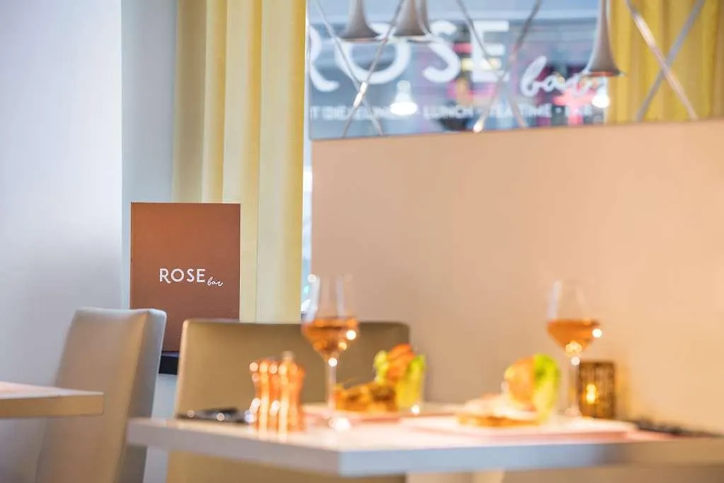 Beauchamps Hotel 4*