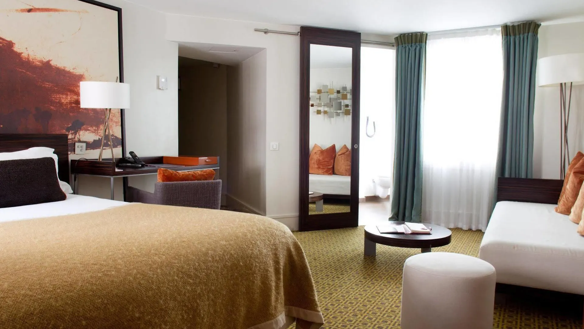 Beauchamps 4* Paris