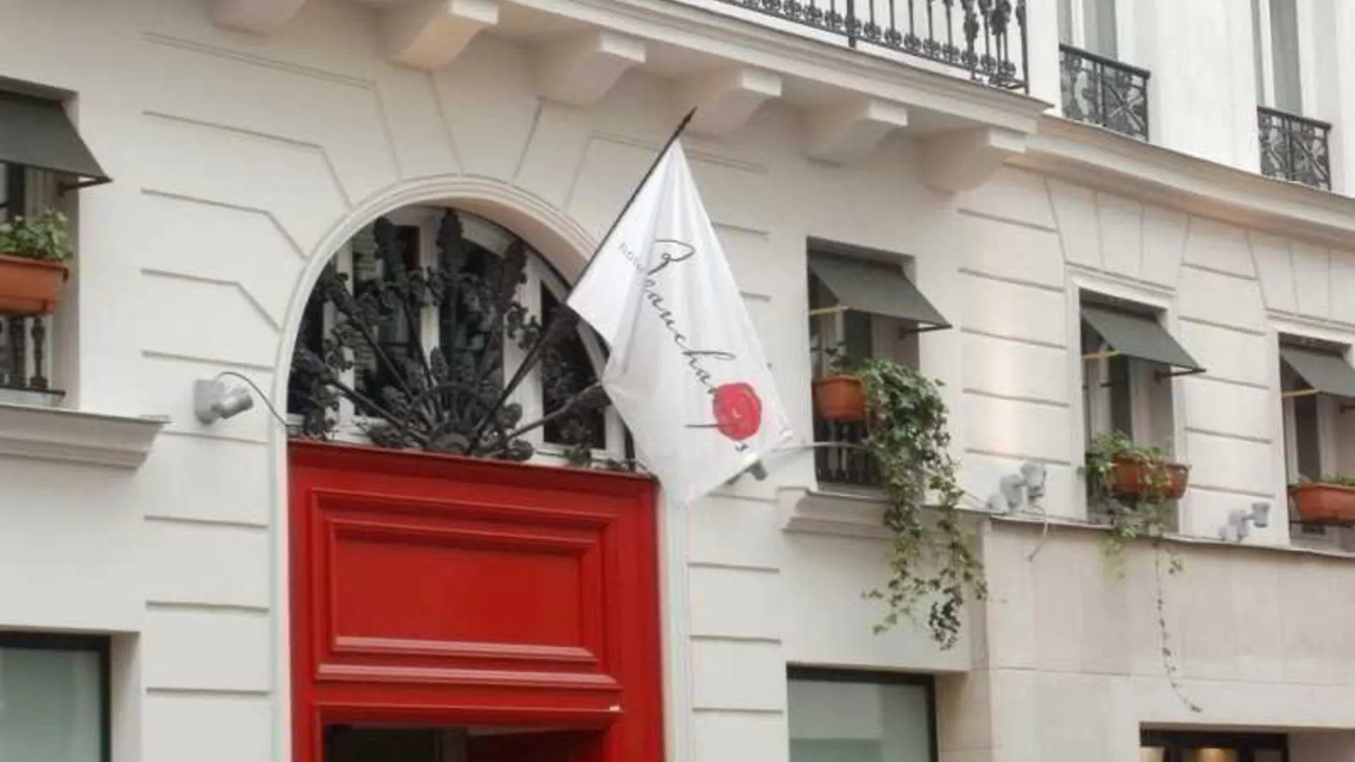 Nh Champs-elysees Hotel