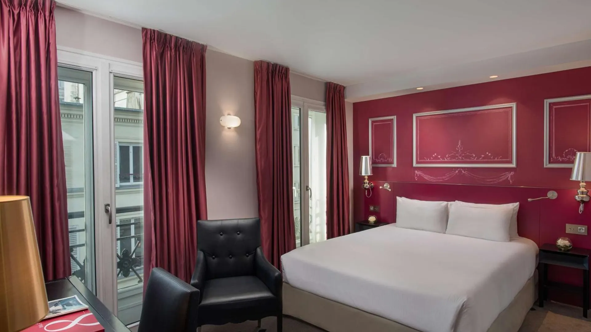 Hotel Beauchamps 4*
