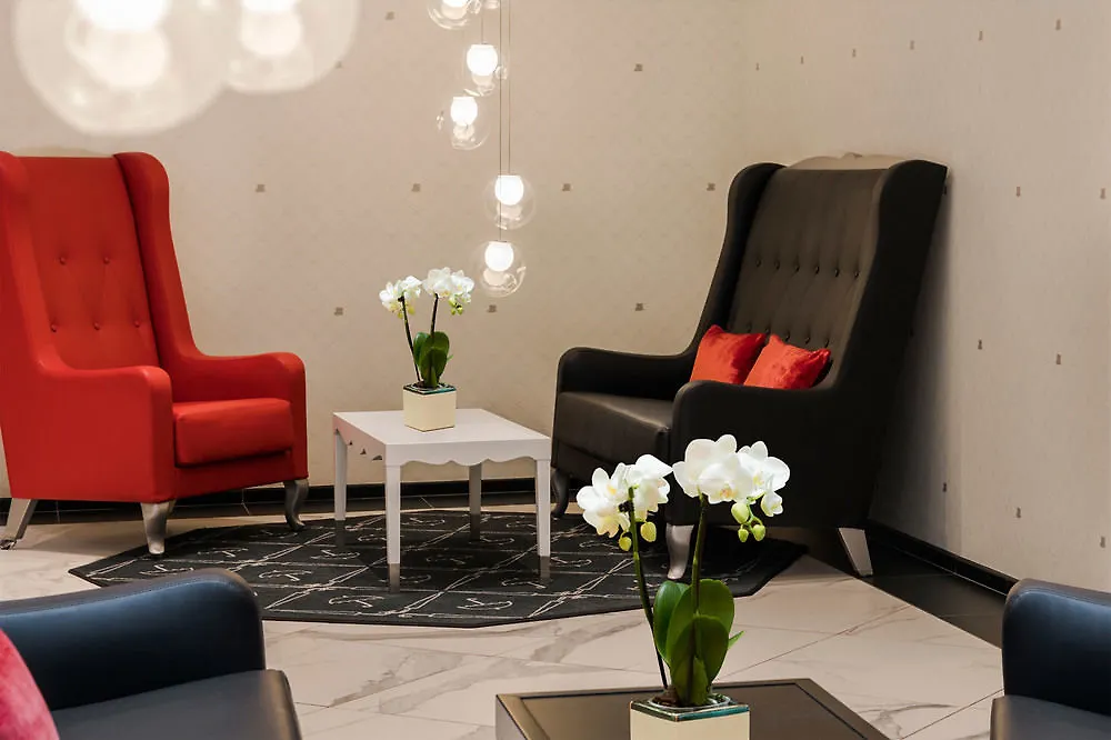 Отель Nh Champs-elysees 4*